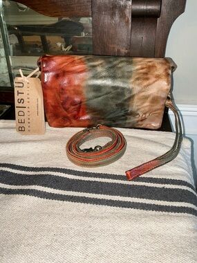 NWT Bed Stu Cadence Wallet Wristlet Crossbody Bag Cool Sangria MSRP $200